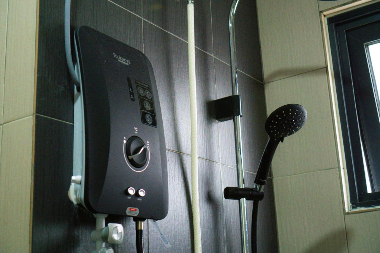 Tamu Place 3-Bedroom Serviced Apartment With Pool Kuala Terengganu Exterior foto